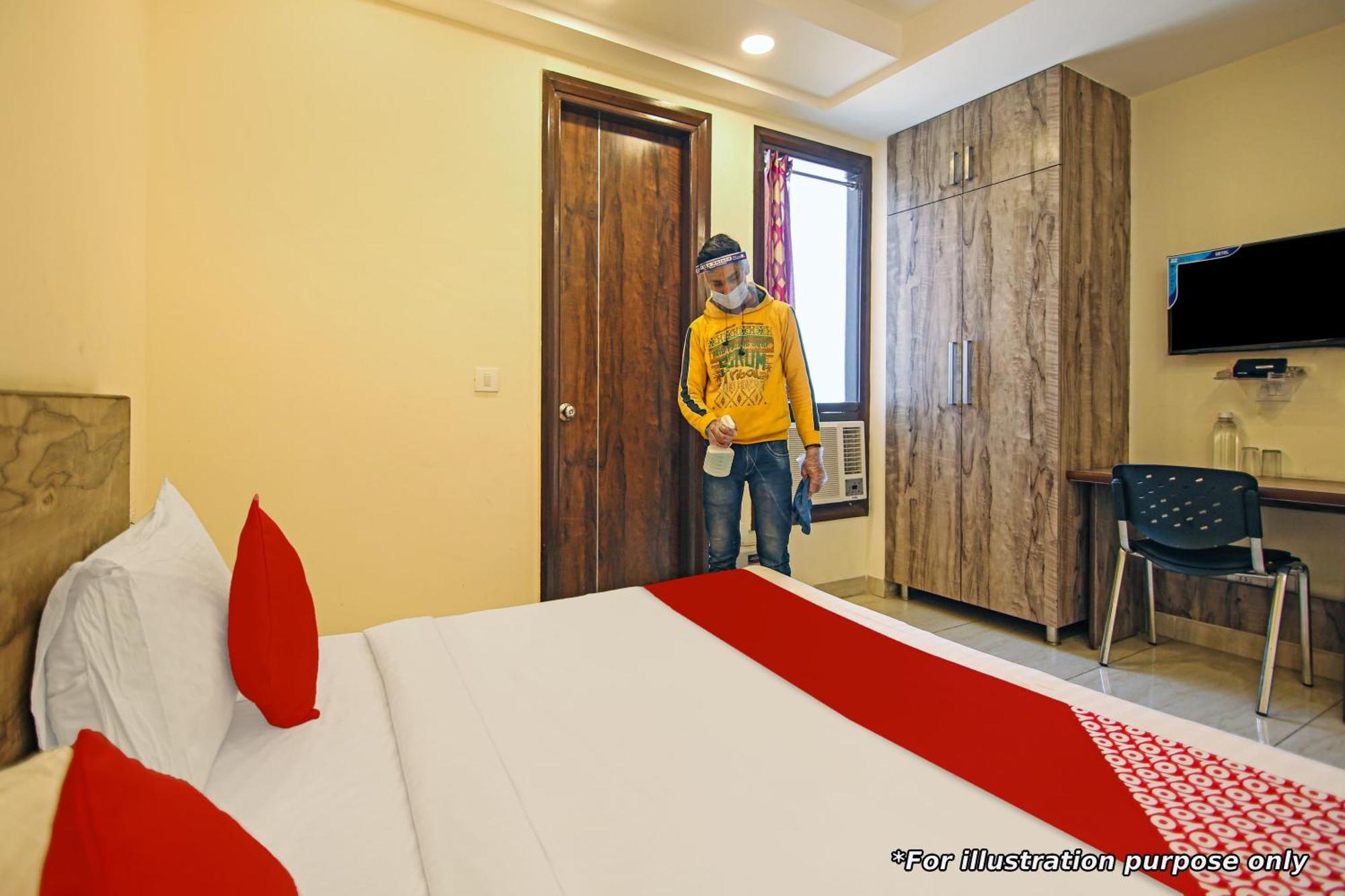 Oyo Moon Light Hotell Etah Exteriör bild